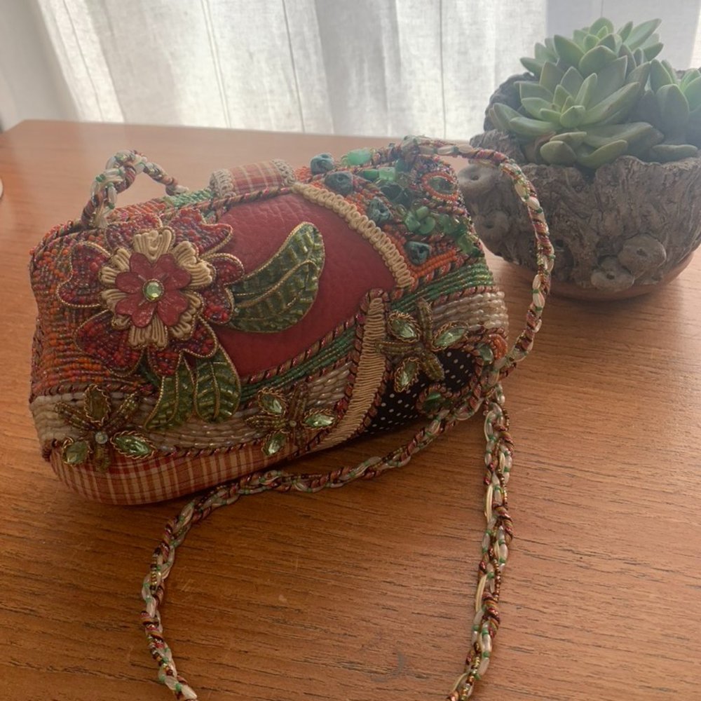 Mary Frances beaded purse (rare find)